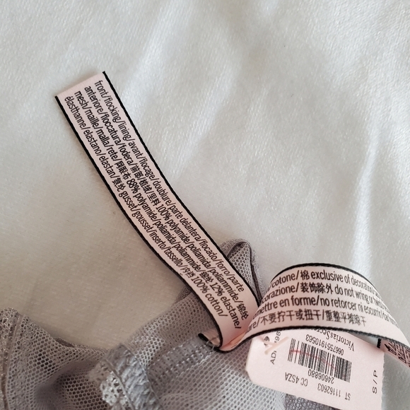 Victoria's Secret Dream Angels Grey Lace Very Cheeky Cutout Back - Size Small - Picture 4 of 6